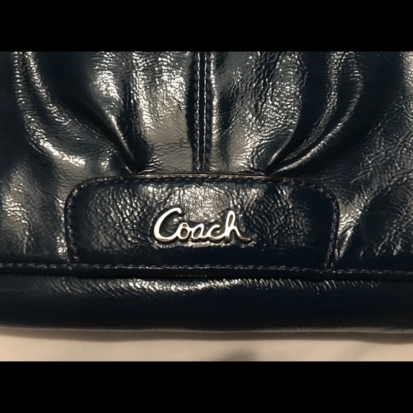 Coach wristlet - Picture 2 of 8